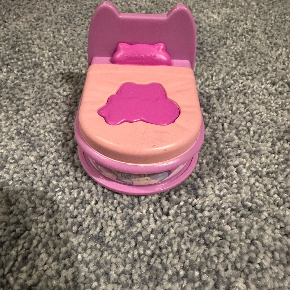 5/$25 Gabby’s Dollhouse Pillow Cat Sweet Dreams Mini Bed –Pink Bedroom Furniture